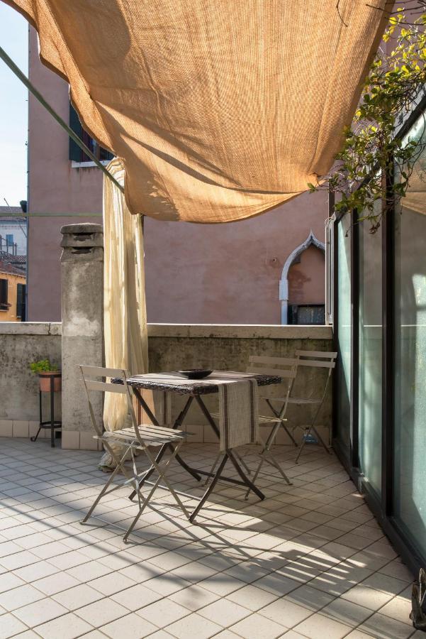 Tre Sestieri Terrace Canal View Veneza Exterior foto
