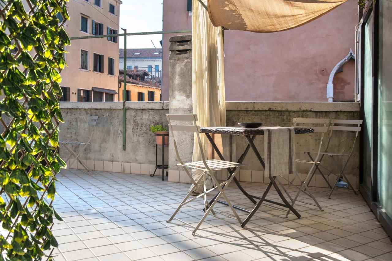 Tre Sestieri Terrace Canal View Veneza Exterior foto